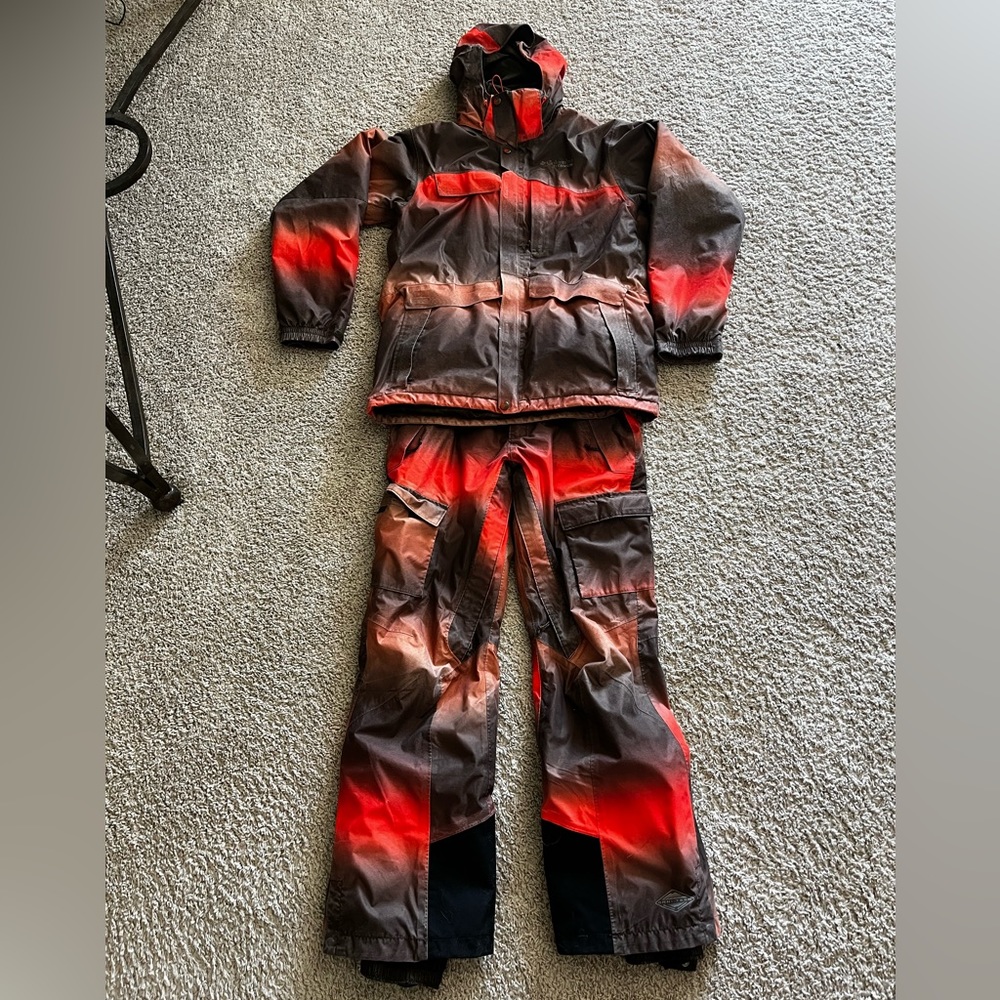 Columbia Men’s M Jacket and Pants. Used for snow sports.